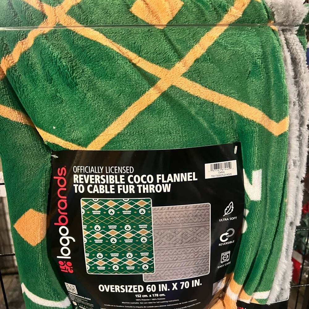 Celtics Green and Gray Oversized Blanket - Picture 3 of 5